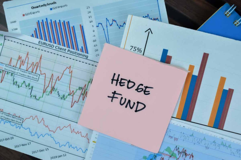 Hedge Funds vs. Mutual Funds vs.&nbsp;ETFs